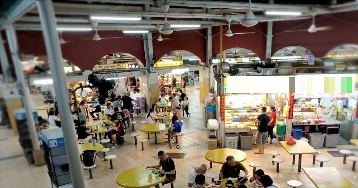 KOVAN HAWKER CHARGING EXTRA 10 CENTS FOR PLASTIC BAGS, CUSTOMERS NOT HAPPY