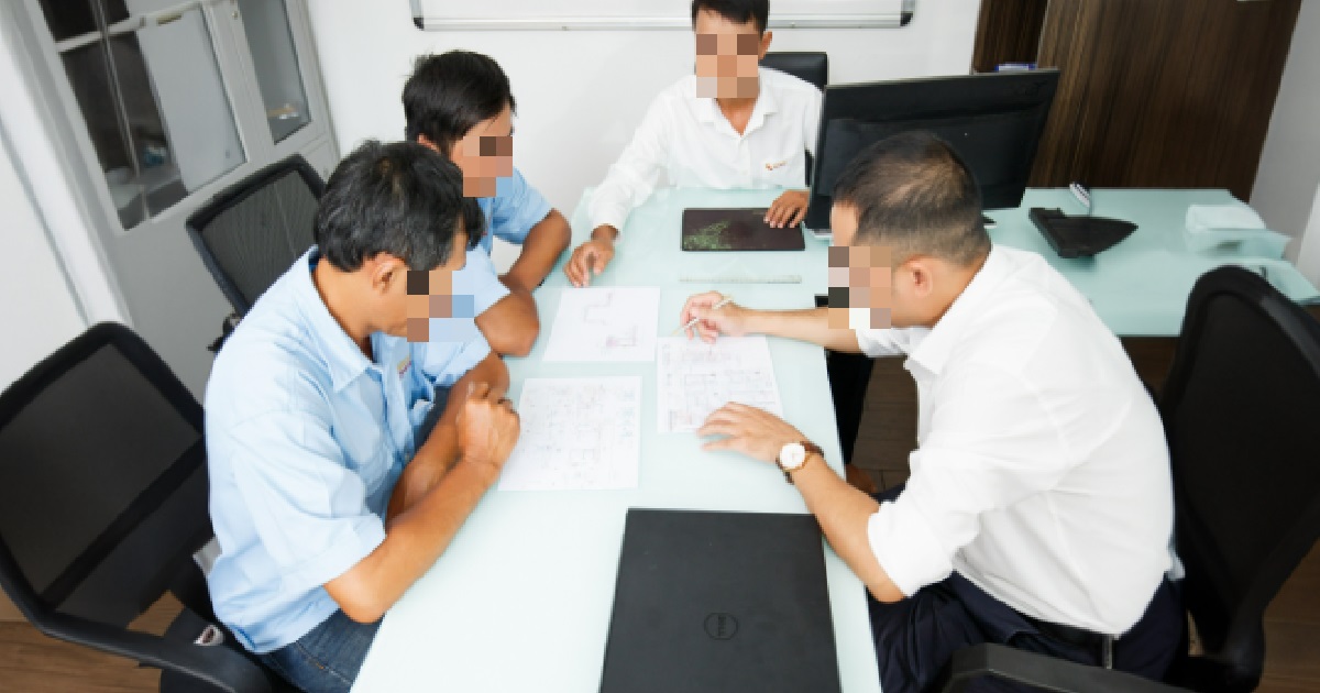 WORKER FOUND OUT NEW-HIRES EARN MORE THAN HIM DESPITE BEING LESS QUALIFIED