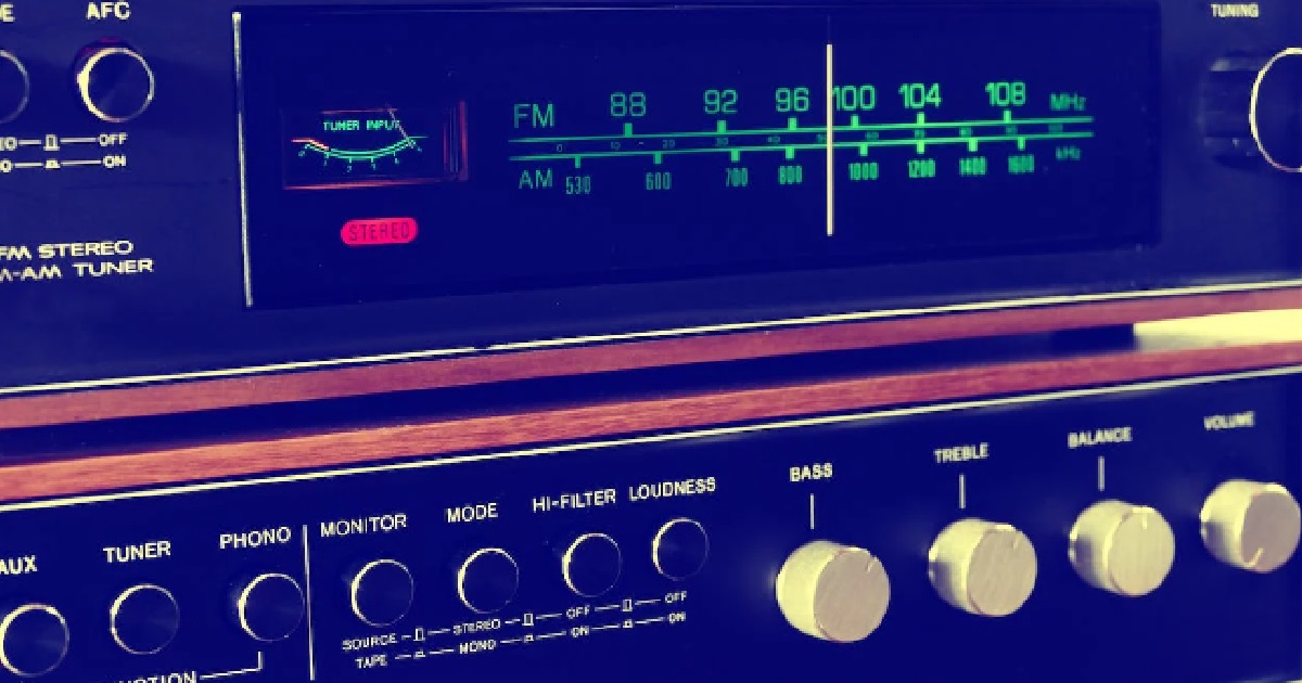 GUY PLAYS WEIRD SONG WHEN HE PIAKS GF BECAUSE OF THE “GOOD RHYTHM”, GF HAD ENOUGH