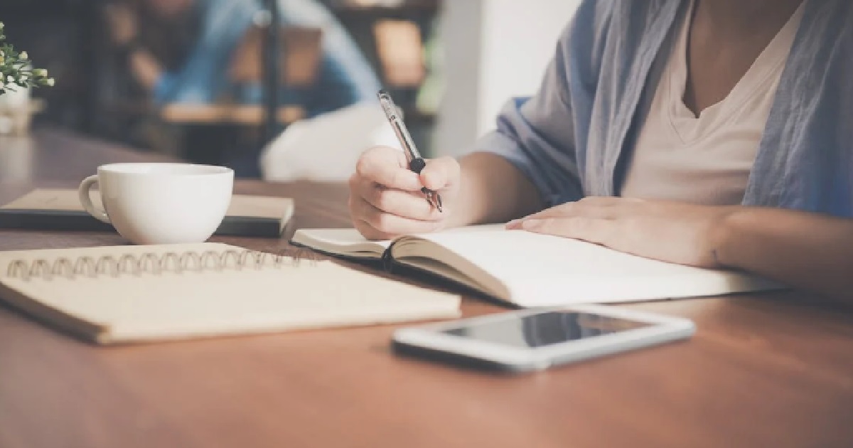 COMPANY TELLS STAFF IF THEY LEAVE WORK ON TIME, MEANS THEY DON’T HAVE ENOUGH WORK TO DO