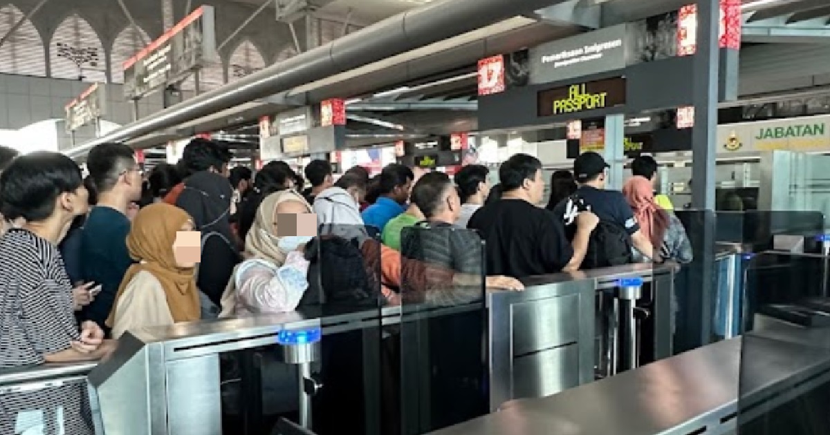 59 Y.O MAN WAITING IN LINE TO CHOP HIS PASSPORT @ JB CHECKPOINT, COLLAPSED & DIED