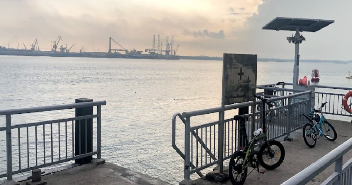 35 Y.O MAN WHO WENT MISSING @ PUNGGOL JETTY, BODY FOUND & PRONOUNCED DEAD AT SCENE