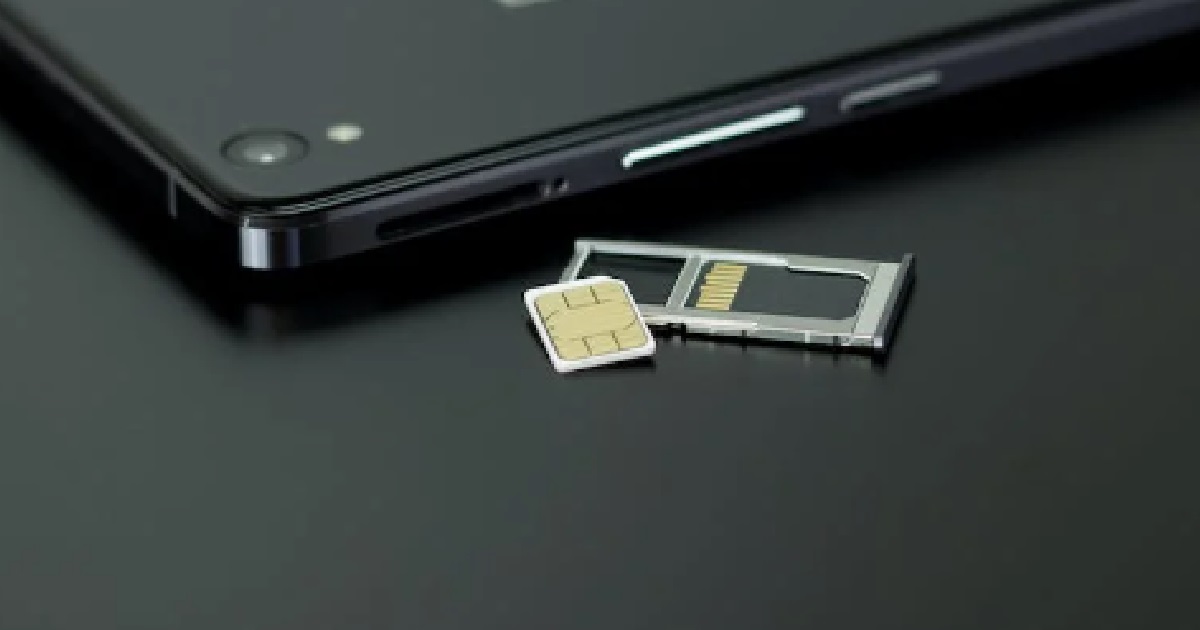 HANDPHONE SHOP BOSS USED CUSTOMERS’ INFO TO REGISTER SIM CARDS ILLEGALLY, CHARGED