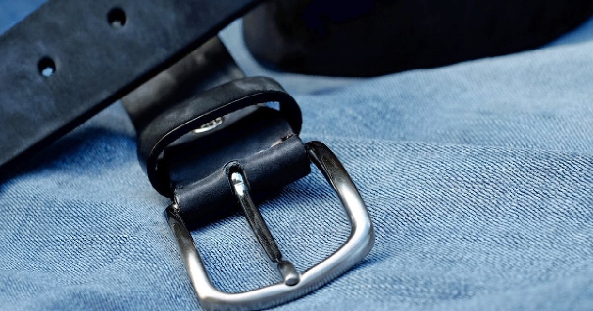 30 Y.O MAN WHIPPED 7 Y.O SON WITH BELT 20x & PUNCHED HIM IN THE STOMACH, JAILED