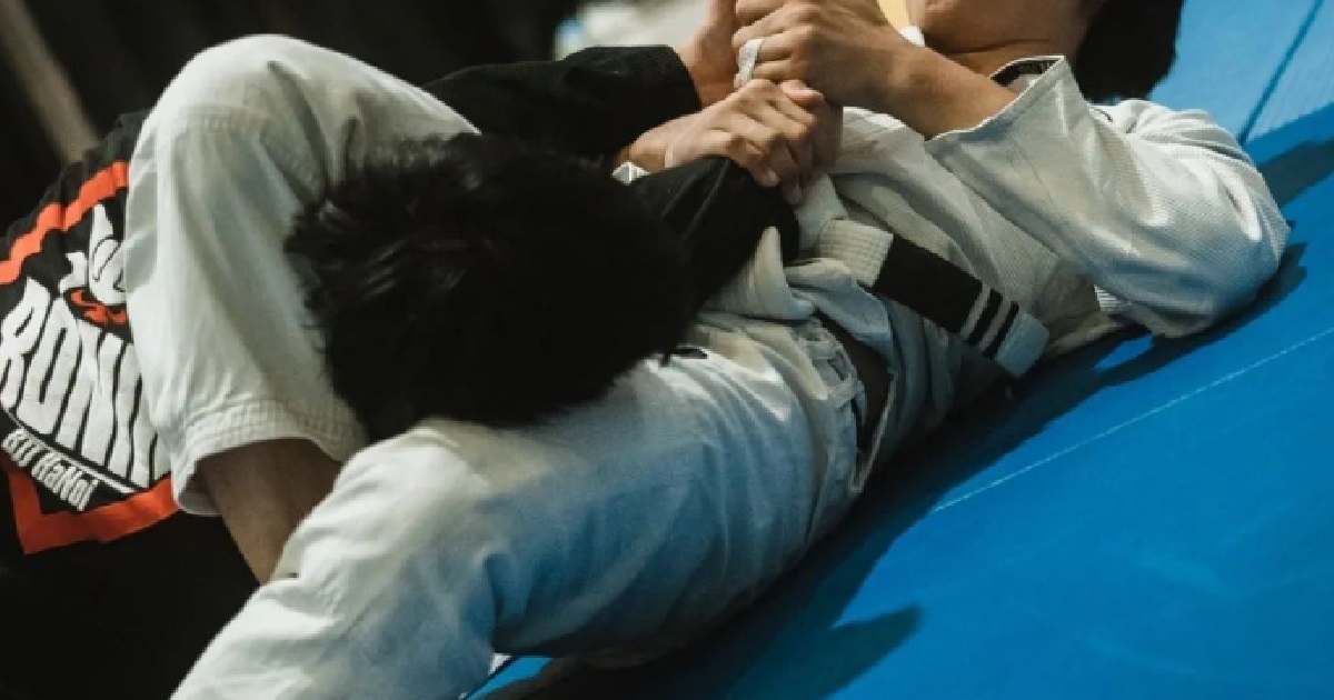 14 Y.O XIAO DIDI BEATS GROWN MEN & WINS GOLD AT S’PORE JIU-JITSU COMPETITION