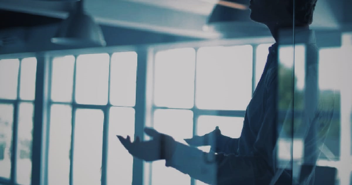 NEW CEO FIRES ALL STAFFS HE DON&rsquo;T LIKE & BRING IN HIS &ldquo;OWN PEOPLE