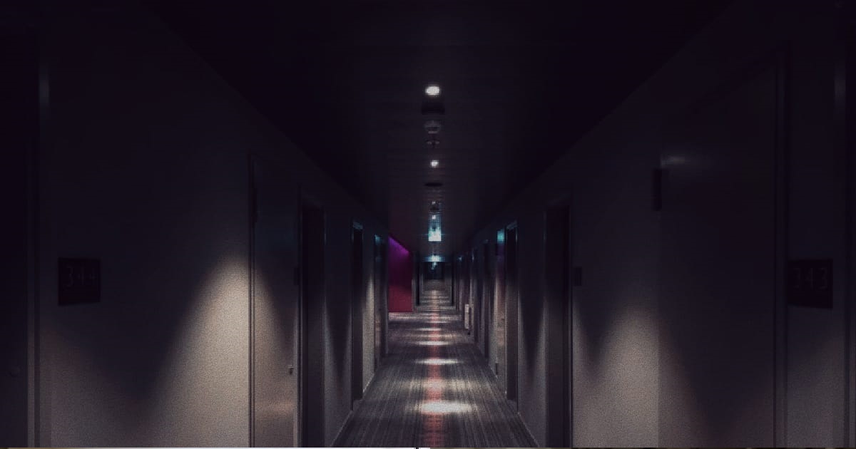 MAN DISTURBED BY GHOST IN HOTEL ROOM, DON’T DARE SLEEP ALONE SO HE HIRE ESCORT FOR COMPANY