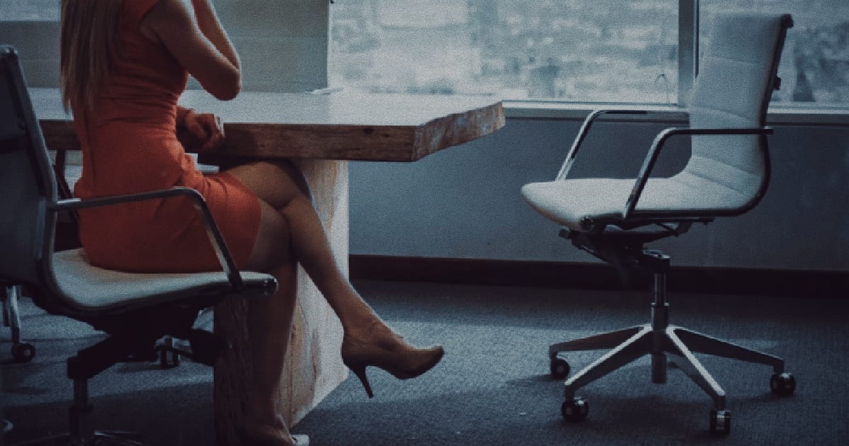 BOSS DRINKS AT WORK, CAN SMELL ALCOHOL ON HER & ALWAYS DRUNK IN THE AFTERNOON