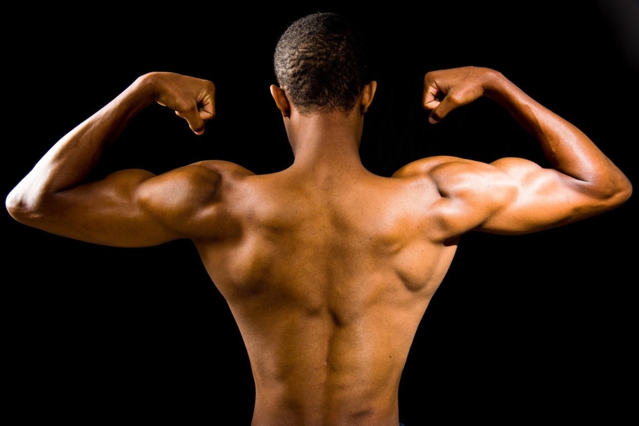 GIRL SUSPECTS HER BF TURNED GAY AS HIS IG IS FULL OF MUSCLE MAN