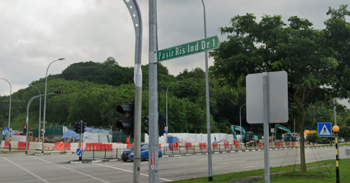 CONSTRUCTION WORKER DIES AFTER BEING HIT BY STEEL BAR @ PASIR RIS WORKSITE