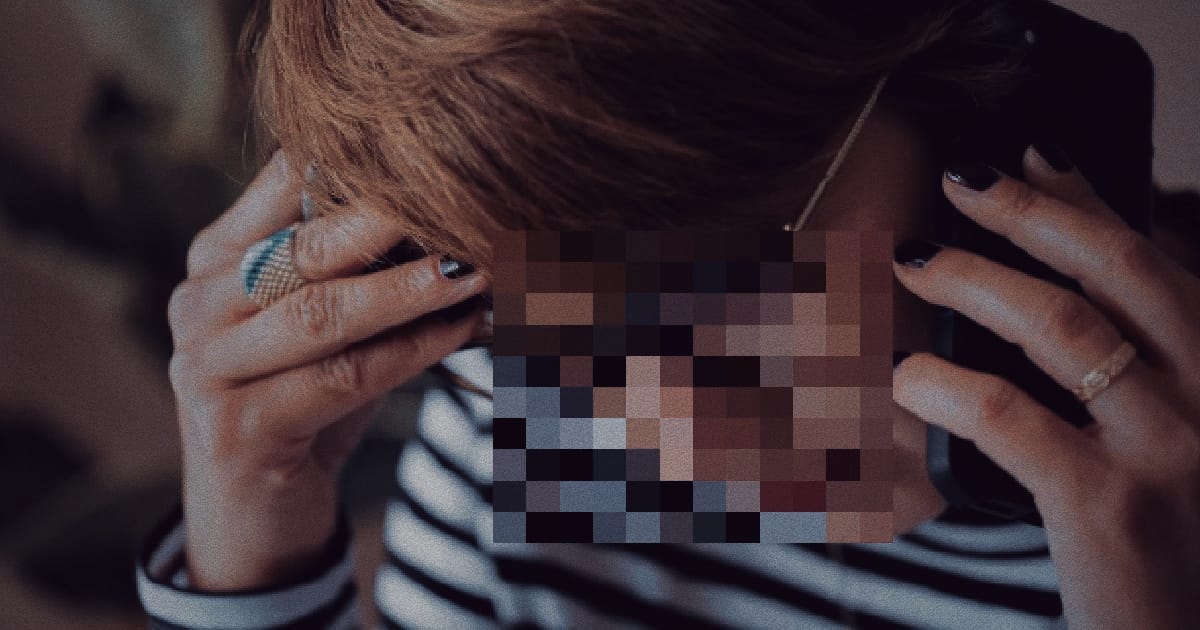 WOMAN GOT FIRED & BURST INTO TEARS, 1 YEAR LATER EX-BOSS CALLS HER FOR HELP