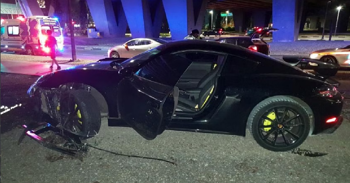 DRUNK-DRIVER SIAM ROAD BLOCK & HIT CAR BEFORE ABANDONING HIS PORSCHE & FLED, ARRESTED