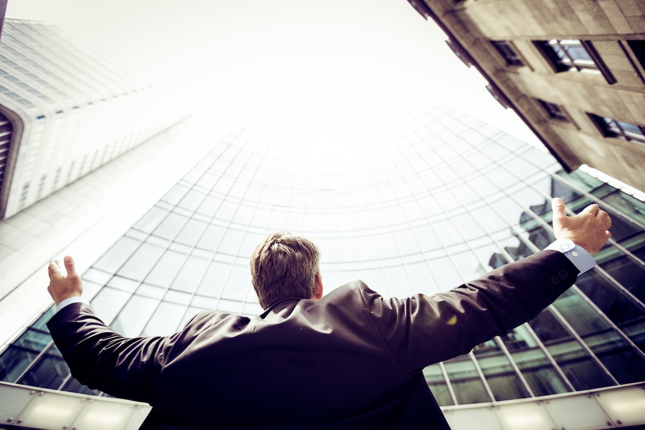 BOSS HINTS AT EMPLOYEE TO LEAVE OR GET FIRED, “GO FIND A NEW JOB”