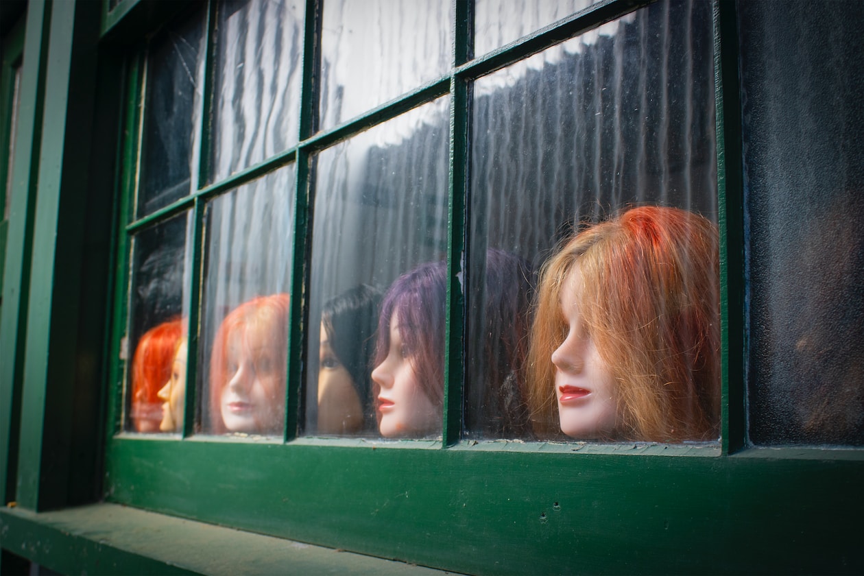MAN SICK OF HIS 3 OLDER SISTERS AS THEY EACH HAVE THEIR OWN QUIRKS