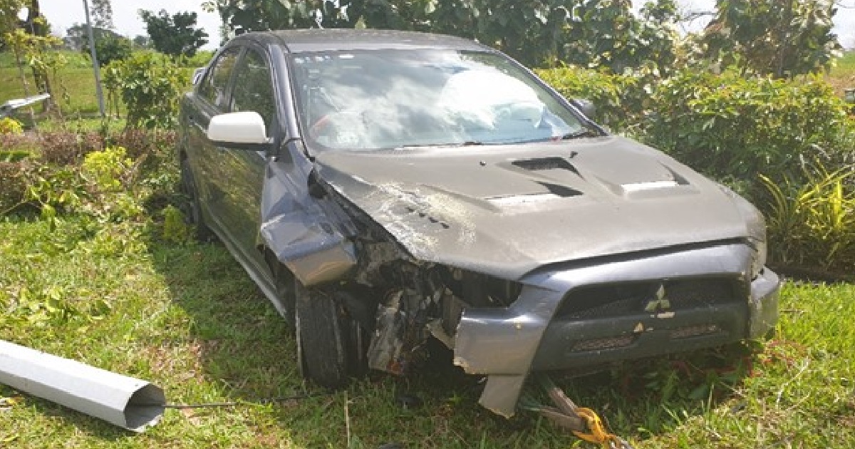 DRUNKARD DRIVE UNTIL CAR END UP INSIDE BUSHES, AMONG 18 CHARGED WITH DRINK-DRIVING