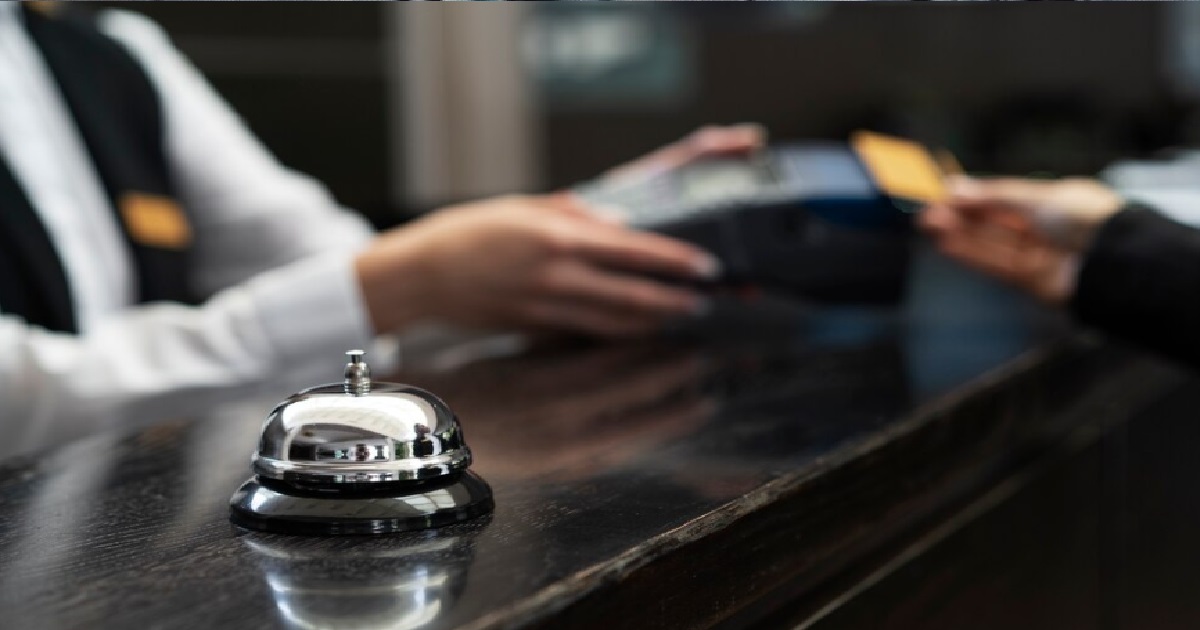 HOTEL WORKER SAYS HER JOB IS LIKE ADULT DAYCARE, MANY CUSTOMERS ARE ADULT BABIES