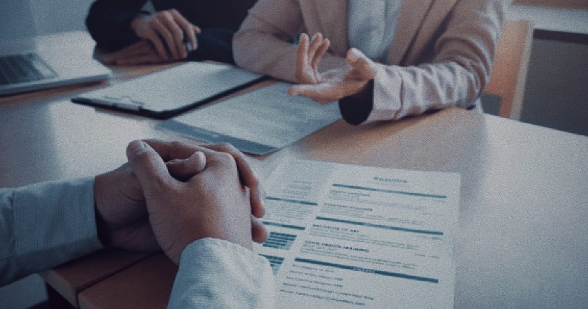 JOBLESS MAN APPLIES TO 50 JOBS ONLY TO GET 1 REPLY, “THIS IS SO DEHUMANIZING”