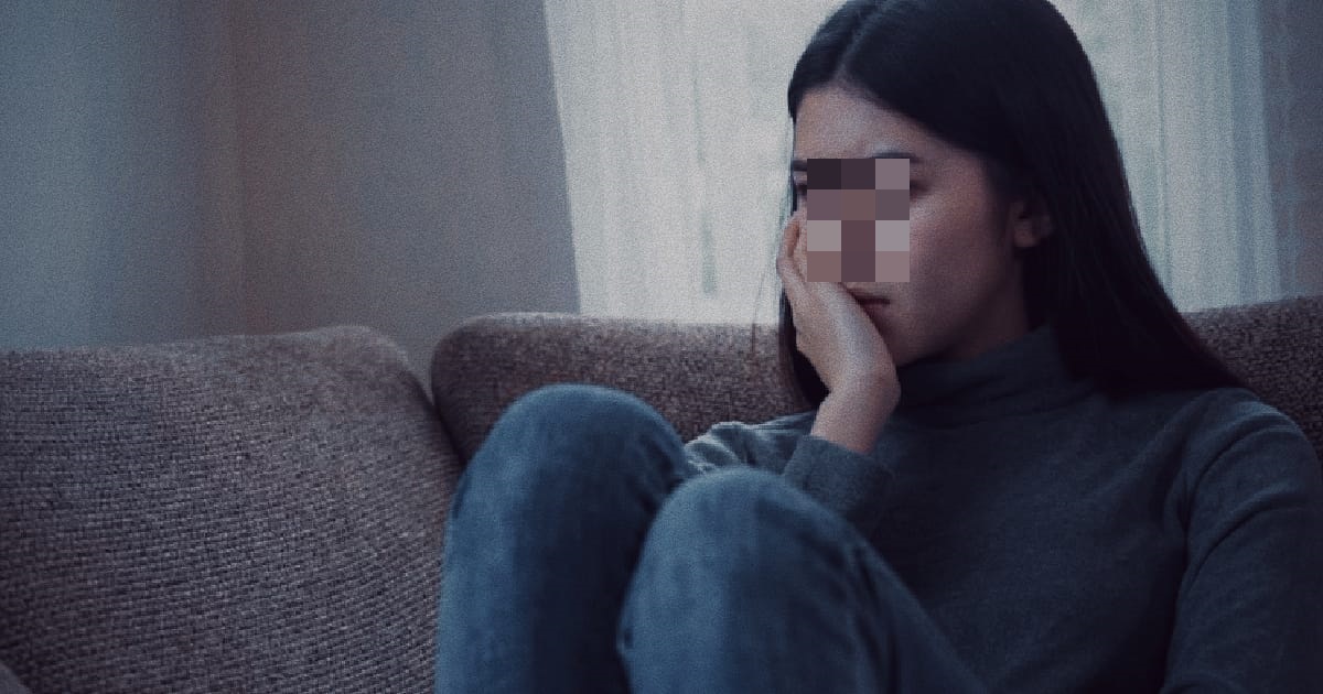 XMM CAN’T TELL MUM ABOUT HER PROBLEMS BECAUSE SHE’LL SAY “WHY CAN’T YOU BE LIKE OTHERS”