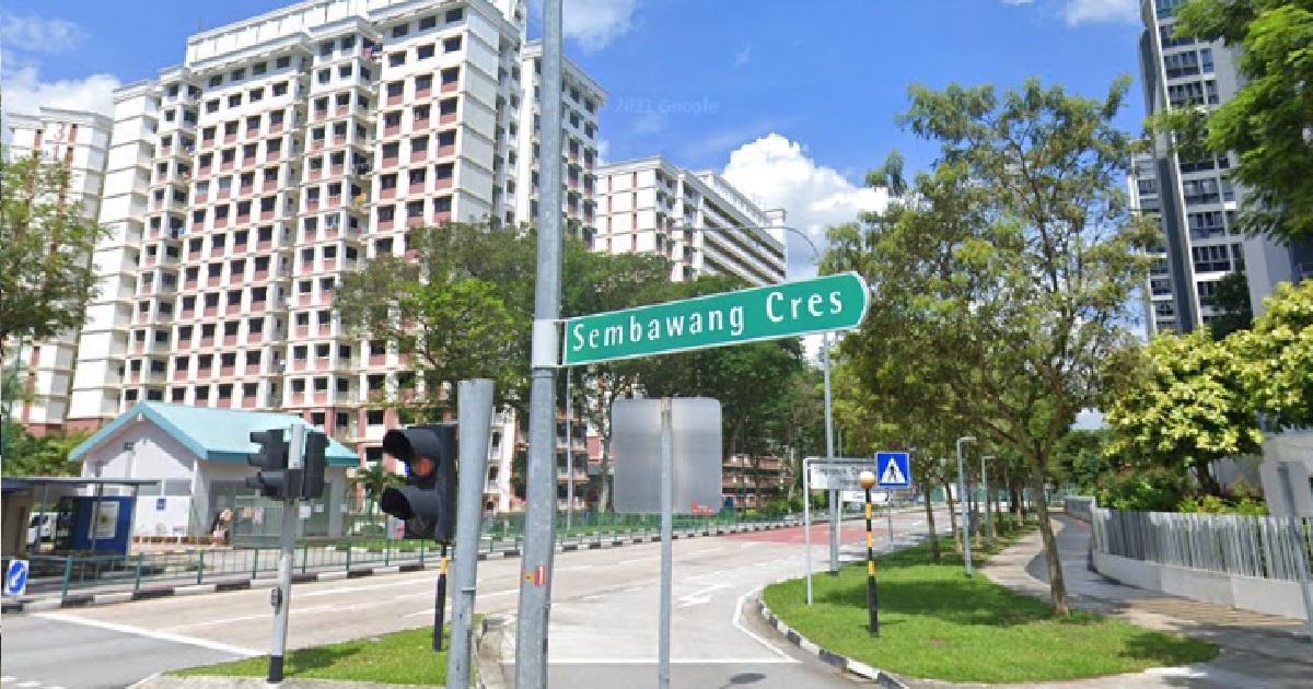 34 Y.O MARRIED WOMAN ALLEGEDLY SETS THINNER ON FIRE & BURNS HER LOVER @ SEMBAWANG HDB