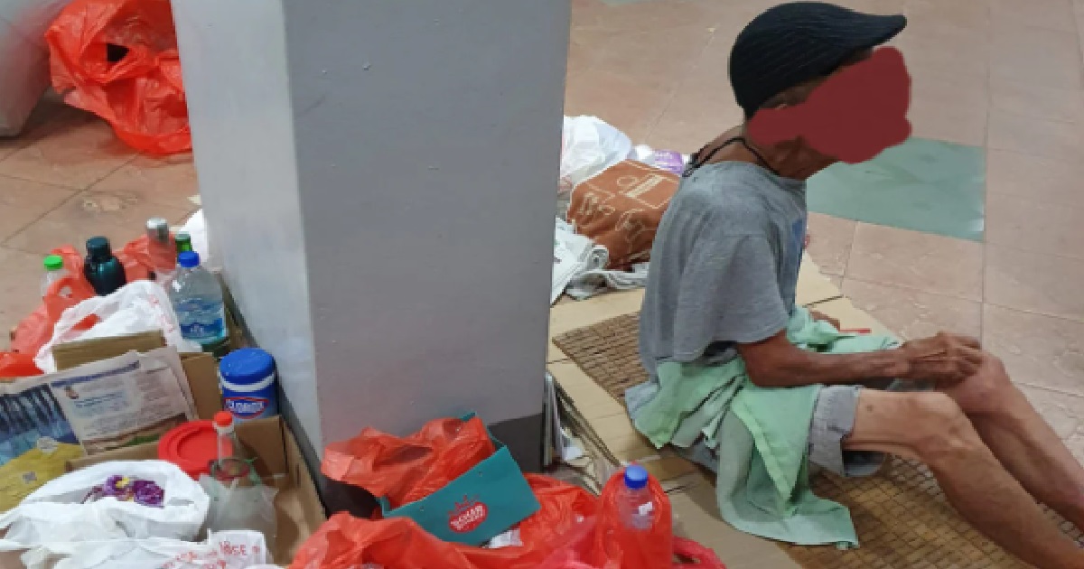 83 Y.O ELDERLY MAN SLEEPING AT VOID DECK – RENTAL FLAT NOT READY YET & NOWHERE TO GO