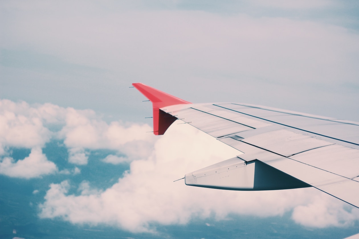 MAN SHOWS OFF TRAVELLING AROUND THE WORLD, USE WIFE’S STEWARDESS PROMO TIX