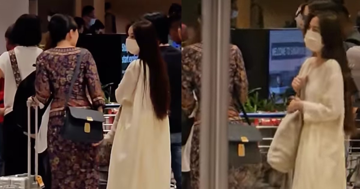 SIA STEWARDESS CASUALLY WALKS UP TO CHAT WITH HEBE TIEN AT CHANGI AIRPORT