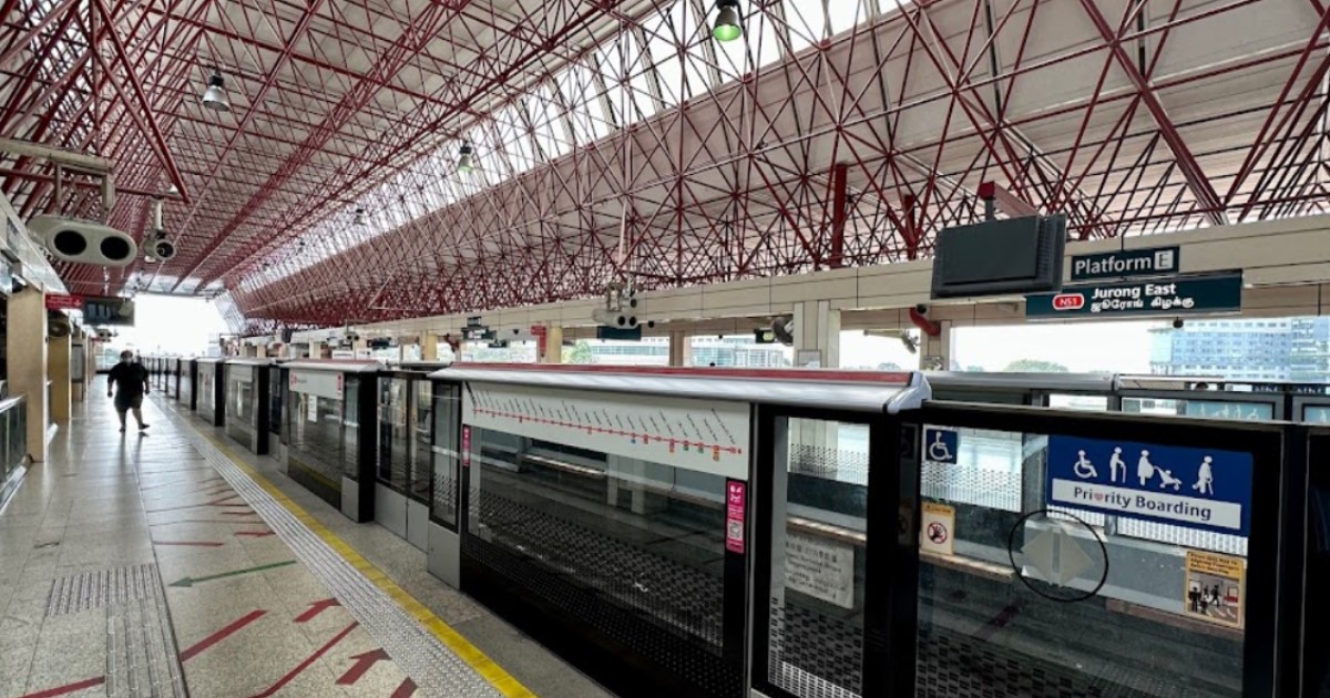SENIOR CITIZENS ‘ENTITLED’ MINDSET & THIRD WORLD BEHAVIOUR ON PUBLIC TRANSPORTS