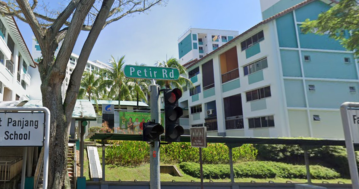 44 Y.O ARRESTED AFTER LEAVING DEBTOR NOTE ALONG PETIR ROAD