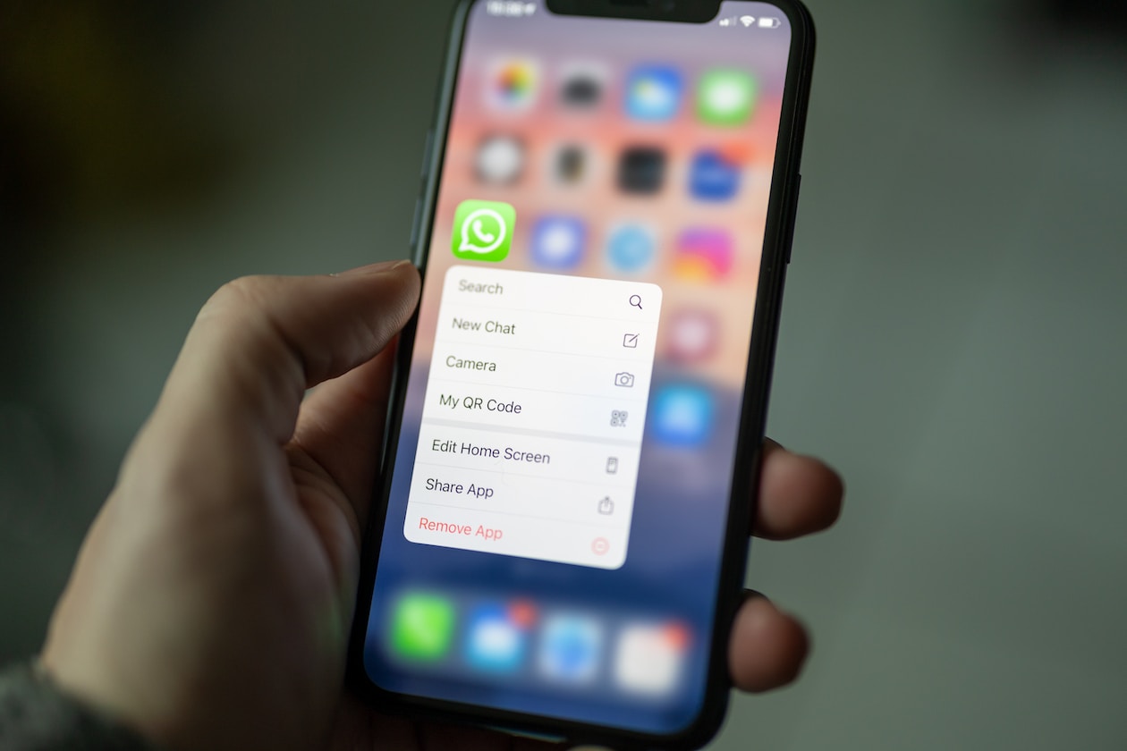 WHATSAPP SCAMMER PRETENDS TO BE FRIEND, MAN LOSES $3.5K