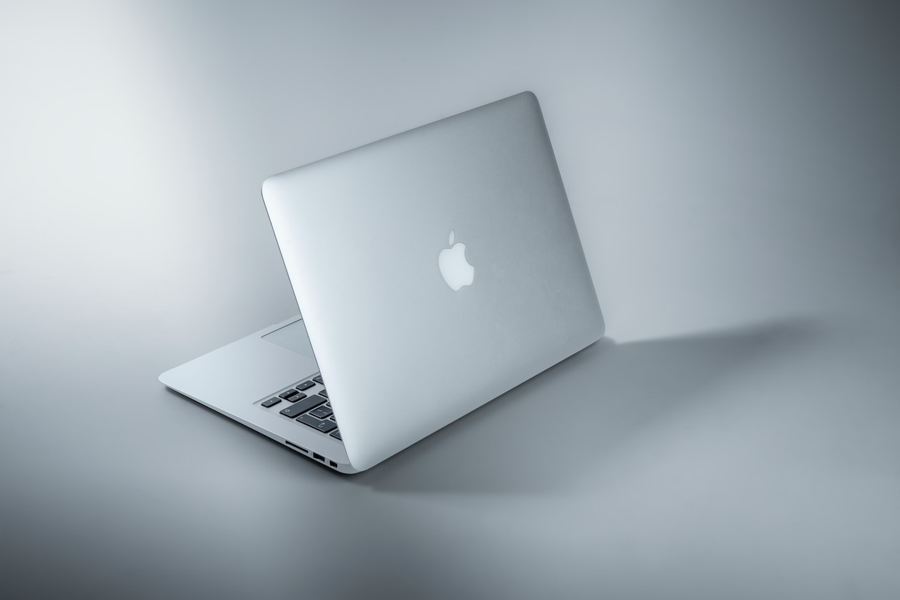 VICTIMS FALL PREY TO “CHEAP MACBOOK” ON CAROUSELL