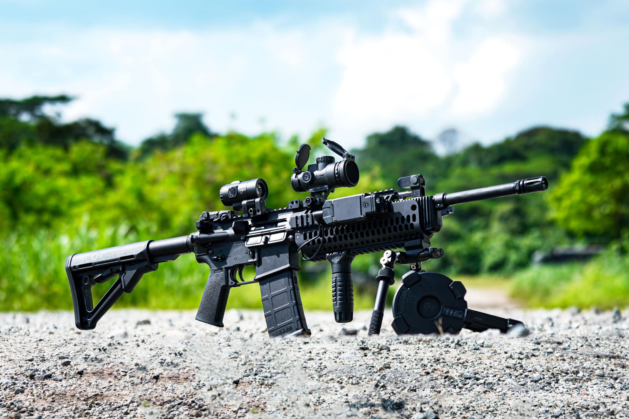 SINGAPORE ARMY UNVEILS A NEW LIGHT MACHINE GUN