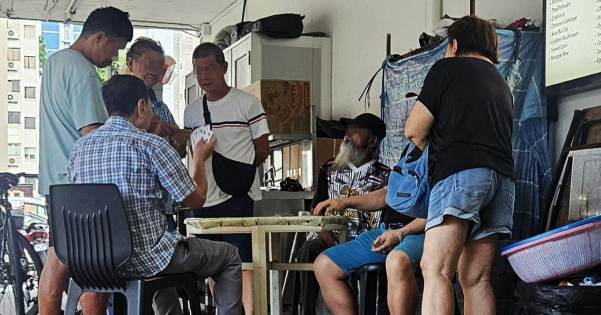 Uncles and Aunties Caught Gambling in Public Outside Tampines Coffeeshop, Residents Concerned